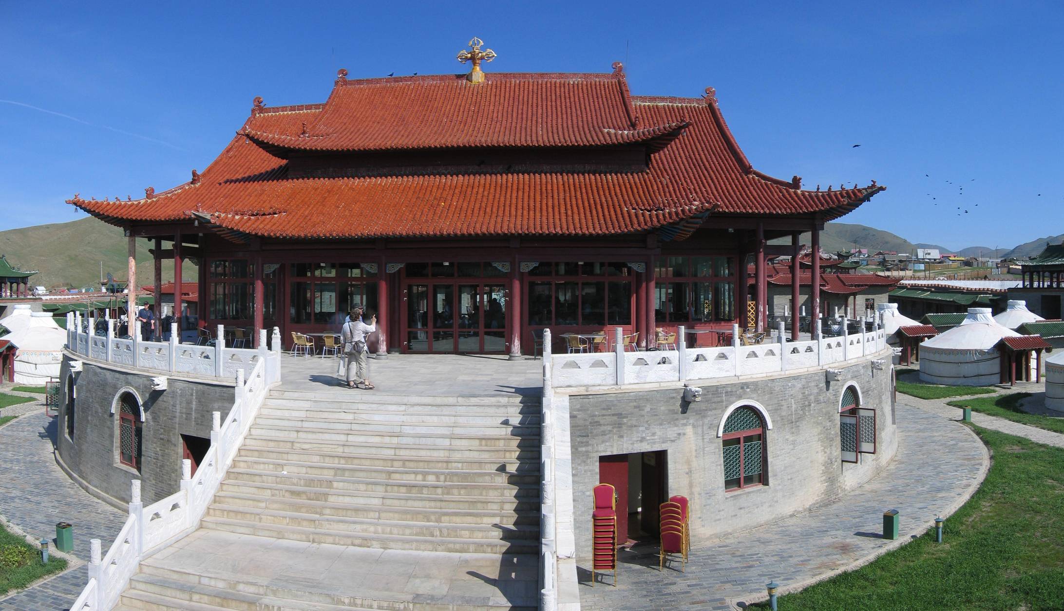 Hotel Mongolia Innenhof 2 Panorama